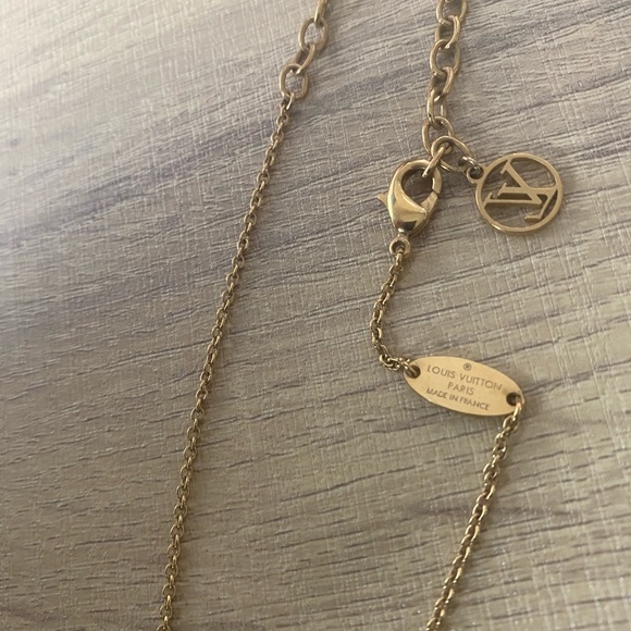 Louis Vuitton Zodiac necklace - Picture 6 of 7